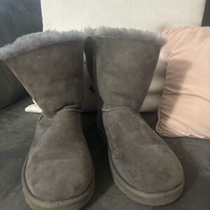 Grey Bailey Bow Uggs